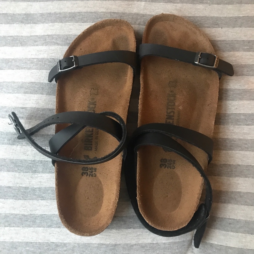 Birkenstock daloa wrap sandals. Size 38- Black